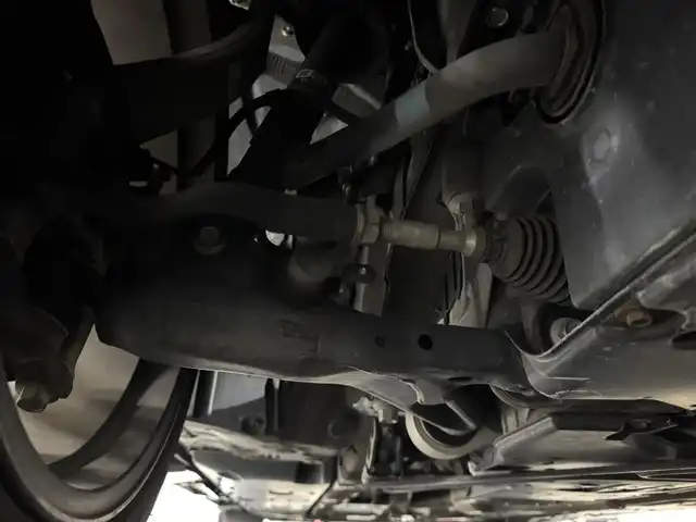 トヨタ クラウン ハイブリッド アスリートG 三重県 2013(平25)年 4.6万km プレシャスブラックパール ハイブリッド/FR/MTモード付フロアCVT/純正 8インチHDDナビ/（AM/FM/CD/DVD/HDDREC/USB/Bluetooth/AUX/TV）/バックガイドモニター/ビルトインETC/【OP】アドバンストパッケージ*/安全/・プリクラッシュセーフティ/・【OP】レーダークルコン*1/・【OP】インテリジェントクリアランスソナー［ICS］*1/・【OP】クリアランスソナー＆バックソナー*1/・VDIM（EBD付ABS＆VSC＆TRC＆EPS）/など/装備/・本革シート/・シートヒーター、ベンチレーション（D/N）/・パワーシート（D8way＋メモリー＆ランバーサポート/N4way）/・ステアリングヒーター/・雨滴感応式オートワイパー/・オートライト/・HIDヘッドランプ/・アダプティブハイビームシステム（インテリジェントAFS、ヘッドランプクリーナー付）/・左右独立オートエアコン（スイングレジスター付）/・ステアリングスイッチ/・電動チルト&テレスコピックステアリング/・プッシュスタート/・【OP】純正18inAW/・ステアリングスイッチ/・自動防眩インナーミラー/・保/・スマートキーx1、カードキーx1/など