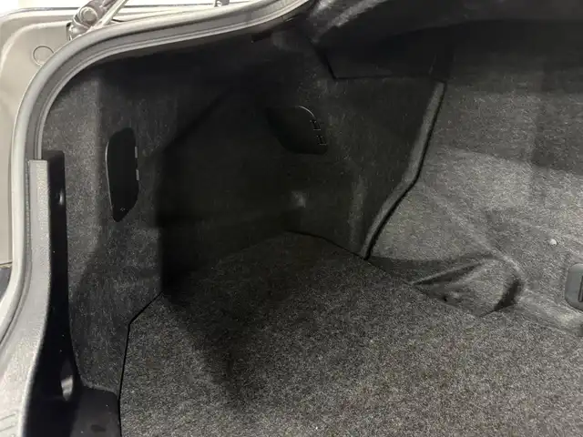 トヨタ クラウン ハイブリッド アスリートG 三重県 2013(平25)年 4.6万km プレシャスブラックパール ハイブリッド/FR/MTモード付フロアCVT/純正 8インチHDDナビ/（AM/FM/CD/DVD/HDDREC/USB/Bluetooth/AUX/TV）/バックガイドモニター/ビルトインETC/【OP】アドバンストパッケージ*/安全/・プリクラッシュセーフティ/・【OP】レーダークルコン*1/・【OP】インテリジェントクリアランスソナー［ICS］*1/・【OP】クリアランスソナー＆バックソナー*1/・VDIM（EBD付ABS＆VSC＆TRC＆EPS）/など/装備/・本革シート/・シートヒーター、ベンチレーション（D/N）/・パワーシート（D8way＋メモリー＆ランバーサポート/N4way）/・ステアリングヒーター/・雨滴感応式オートワイパー/・オートライト/・HIDヘッドランプ/・アダプティブハイビームシステム（インテリジェントAFS、ヘッドランプクリーナー付）/・左右独立オートエアコン（スイングレジスター付）/・ステアリングスイッチ/・電動チルト&テレスコピックステアリング/・プッシュスタート/・【OP】純正18inAW/・ステアリングスイッチ/・自動防眩インナーミラー/・保/・スマートキーx1、カードキーx1/など