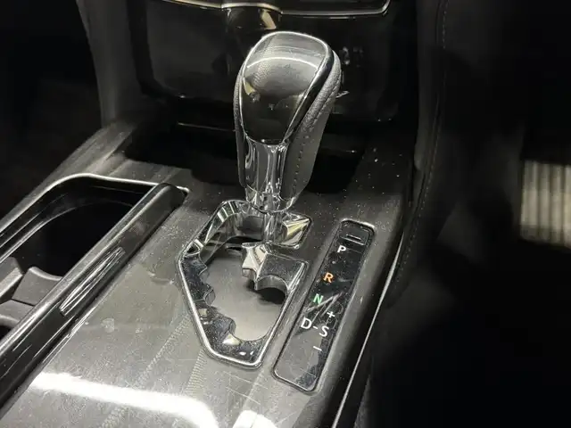 トヨタ クラウン ハイブリッド アスリートG 三重県 2013(平25)年 4.6万km プレシャスブラックパール ハイブリッド/FR/MTモード付フロアCVT/純正 8インチHDDナビ/（AM/FM/CD/DVD/HDDREC/USB/Bluetooth/AUX/TV）/バックガイドモニター/ビルトインETC/【OP】アドバンストパッケージ*/安全/・プリクラッシュセーフティ/・【OP】レーダークルコン*1/・【OP】インテリジェントクリアランスソナー［ICS］*1/・【OP】クリアランスソナー＆バックソナー*1/・VDIM（EBD付ABS＆VSC＆TRC＆EPS）/など/装備/・本革シート/・シートヒーター、ベンチレーション（D/N）/・パワーシート（D8way＋メモリー＆ランバーサポート/N4way）/・ステアリングヒーター/・雨滴感応式オートワイパー/・オートライト/・HIDヘッドランプ/・アダプティブハイビームシステム（インテリジェントAFS、ヘッドランプクリーナー付）/・左右独立オートエアコン（スイングレジスター付）/・ステアリングスイッチ/・電動チルト&テレスコピックステアリング/・プッシュスタート/・【OP】純正18inAW/・ステアリングスイッチ/・自動防眩インナーミラー/・保/・スマートキーx1、カードキーx1/など