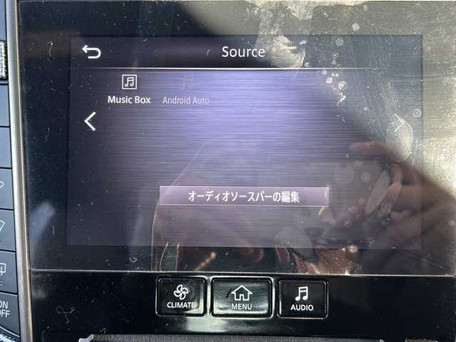 日産 スカイライン 400R 静岡県 2020(令2)年 2万km ブリリアントホワイトパール 純正ナビ/AM/FM/CD/DVD/フルセグTV/Bluetooth/AUX/Music Box/Andoroid Auto/主要装備/・レーダークルーズコントロール　/・ドライブレコーダー　/・ＥＴＣ２．０　/・ＢＳＭ　/・コーナーセンサー/・全方位カメラ/・サイドカメラ　/・パドルシフト　/・サンルーフ　/・スマートキー　/・ＢＯＳＥスピーカー　/・パワーシート/・シートメモリー/・シートヒーター/・純正アルミホイール/・純正フロアマット/・衝突軽減システム/・レザーシート/・ステアリングリモコン/・テレスコピックステアリング/・レーンキープ/・フォグランプ/・ステアリングリモコン/・プッシュスタート/・純正フロアマット/・