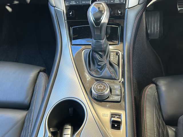 日産 スカイライン 400R 静岡県 2020(令2)年 2万km ブリリアントホワイトパール 純正ナビ/AM/FM/CD/DVD/フルセグTV/Bluetooth/AUX/Music Box/Andoroid Auto/主要装備/・レーダークルーズコントロール　/・ドライブレコーダー　/・ＥＴＣ２．０　/・ＢＳＭ　/・コーナーセンサー/・全方位カメラ/・サイドカメラ　/・パドルシフト　/・サンルーフ　/・スマートキー　/・ＢＯＳＥスピーカー　/・パワーシート/・シートメモリー/・シートヒーター/・純正アルミホイール/・純正フロアマット/・衝突軽減システム/・レザーシート/・ステアリングリモコン/・テレスコピックステアリング/・レーンキープ/・フォグランプ/・ステアリングリモコン/・プッシュスタート/・純正フロアマット/・