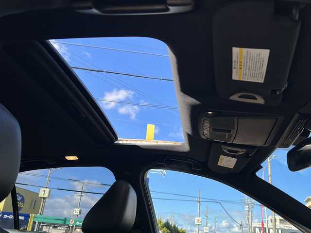 日産 スカイライン 400R 静岡県 2020(令2)年 2万km ブリリアントホワイトパール 純正ナビ/AM/FM/CD/DVD/フルセグTV/Bluetooth/AUX/Music Box/Andoroid Auto/主要装備/・レーダークルーズコントロール　/・ドライブレコーダー　/・ＥＴＣ２．０　/・ＢＳＭ　/・コーナーセンサー/・全方位カメラ/・サイドカメラ　/・パドルシフト　/・サンルーフ　/・スマートキー　/・ＢＯＳＥスピーカー　/・パワーシート/・シートメモリー/・シートヒーター/・純正アルミホイール/・純正フロアマット/・衝突軽減システム/・レザーシート/・ステアリングリモコン/・テレスコピックステアリング/・レーンキープ/・フォグランプ/・ステアリングリモコン/・プッシュスタート/・純正フロアマット/・