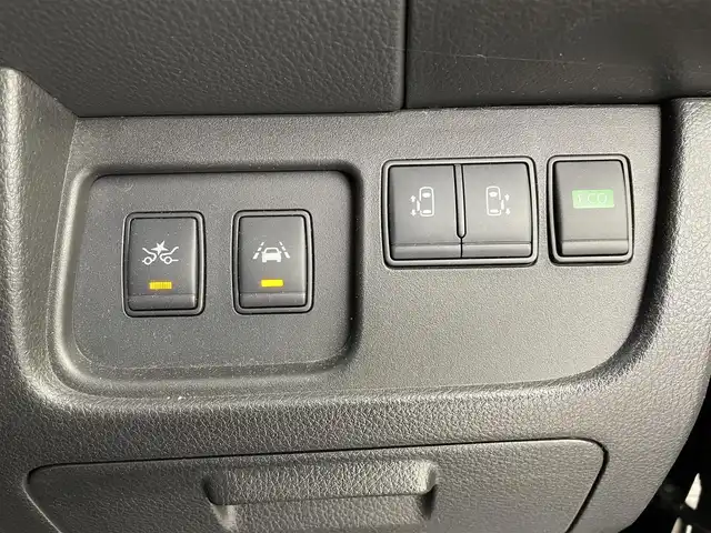 日産 セレナ HWS S HV Vセレ +Sefty 熊本県 2014(平26)年 6.9万km ダイヤモンドブラック ８型ナビ　/フルセグ/Ｂｌｕｅｔｏｏｔｈ/ＣＤ/ＤＶＤ　/全方位カメラ　/両側電動ドア　/ＥＴＣ　/衝突被害軽減ブレーキ　/レーンキープアシスト　/クルーズコントロール　/前後コーナーセンサー　/ＬＥＤヘッドライト