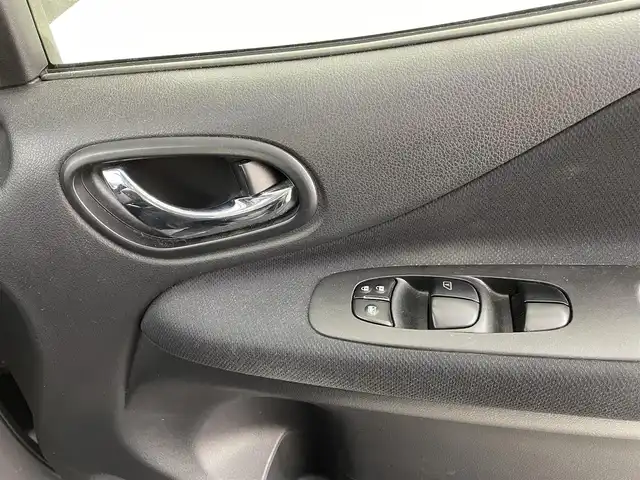 日産 セレナ HWS S HV Vセレ +Sefty 熊本県 2014(平26)年 6.9万km ダイヤモンドブラック ８型ナビ　/フルセグ/Ｂｌｕｅｔｏｏｔｈ/ＣＤ/ＤＶＤ　/全方位カメラ　/両側電動ドア　/ＥＴＣ　/衝突被害軽減ブレーキ　/レーンキープアシスト　/クルーズコントロール　/前後コーナーセンサー　/ＬＥＤヘッドライト