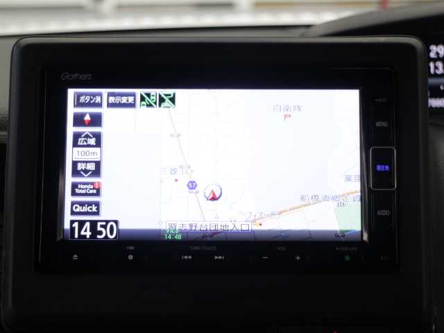 ホンダ Ｎ ＢＯＸ カスタム L 千葉県 2022(令4)年 0.8万km プラチナホワイトパール 純正ディーラーオプションナビ/AM/FM/CD/DVD/Bluetooth/フルセグTV/バックカメラ /ビルトインETC/LEDヘッドライト/フォグランプ/オートライト/片側パワースライドドア/アイドリングストップ /電動パーキングブレーキ/ブレーキホールド機能/クリアランスソナー/レーダークルーズコントロール/レーンキープアシスト/衝突軽減ブレーキ/プッシュスタート/スマートキー×2/ステアリングスイッチ/ヘッドライトレベライザー/横滑り防止装置/シートバックテーブル/純正フロアマット/ドアバイアー/取扱説明書/保証書
