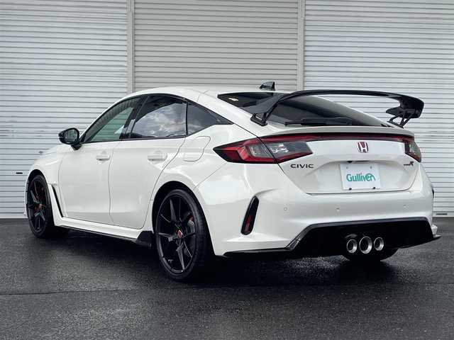 ホンダ シビック タイプR 福島県 2024(令6)年 0.1万km未満 チャンピオンシップホワイト ワンオーナー/ホンダコネクトディスプレーナビ/BT/USB/フルセグTV/ホンダセンシング/レーダークルーズコントロール/クリアランスソナー/ステアリングリモコン/バックカメラ/プッシュスタート/ドアバイザー/オートライト/フルLEDヘッドライト/ビルトインETC 2.0/純正ドライブレコーダー/USB充電ポート
