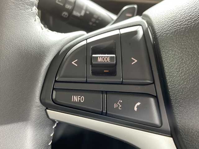 スズキ ワゴンＲ カスタムＺ HYBRID ZT 福岡県 2022(令4)年 1万km ピュアホワイトP ・オーディオレス車/・スズキセーフティサポート/・衝突軽減ブレーキシステム/・レーンキープアシスト/・後方コーナーセンサー/・クルコン/・シートヒーター/・パドルシフト/・15インチ純正ホイール/・純正ドアバイザー/・保証書/・スペアキー