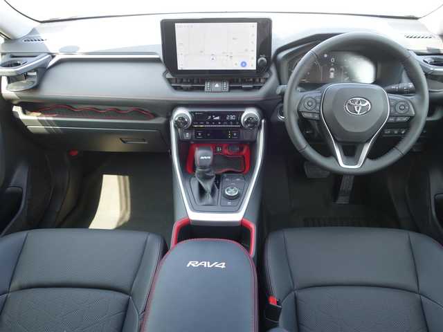トヨタ ＲＡＶ４ HV アドベンチャー オフロードPKGⅡ 静岡県 2024(令6)年 0.3万km スーパーホワイトⅡ ワンオーナー／禁煙車/走行距離2951キロ/車検9年3月26日/トヨタセーフティセンス/　・プリクラッシュセーフティ/　・レーンとレーシングアシスト/　・オートマチックハイビーム/　・ロードサインアシスト/　・レーダークルーズコントロール/　・先行車発進のお知らせ/10.5インチディスプレイオーディオプラス/　ナビ/BT/USB/HDMI/AM.FM/フルセグTV/AppleCarPlay／Android audio/ETC2.0/パノラミックビューモニター/BSM/デジタルインナーミラー/ステアリングヒーター/前席シートヒーター／エアシート/運転席メモリー機能付パワーシート/パワーバックドア／ハンズフリー/ルーフレール/純正専用サスペンション/TRDマッドガード/ドアハンドルプロテクター/LEDヘッドライト／オートマチックハイビーム/社外3Dフロアマット／トランクマット/純正ドアバイザー/取扱説明書／保証書