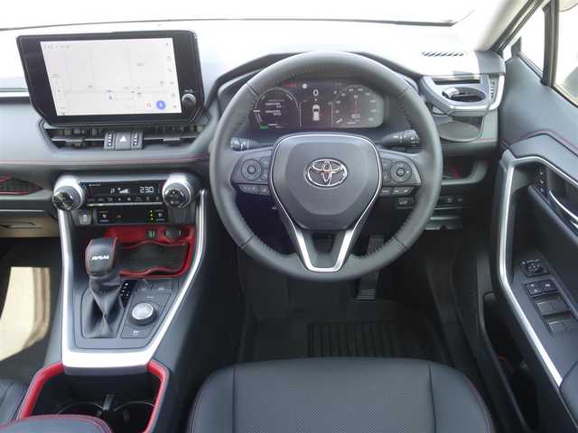 トヨタ ＲＡＶ４ HV アドベンチャー オフロードPKGⅡ 静岡県 2024(令6)年 0.3万km スーパーホワイトⅡ ワンオーナー／禁煙車/走行距離2951キロ/車検9年3月26日/トヨタセーフティセンス/　・プリクラッシュセーフティ/　・レーンとレーシングアシスト/　・オートマチックハイビーム/　・ロードサインアシスト/　・レーダークルーズコントロール/　・先行車発進のお知らせ/10.5インチディスプレイオーディオプラス/　ナビ/BT/USB/HDMI/AM.FM/フルセグTV/AppleCarPlay／Android audio/ETC2.0/パノラミックビューモニター/BSM/デジタルインナーミラー/ステアリングヒーター/前席シートヒーター／エアシート/運転席メモリー機能付パワーシート/パワーバックドア／ハンズフリー/ルーフレール/純正専用サスペンション/TRDマッドガード/ドアハンドルプロテクター/LEDヘッドライト／オートマチックハイビーム/社外3Dフロアマット／トランクマット/純正ドアバイザー/取扱説明書／保証書