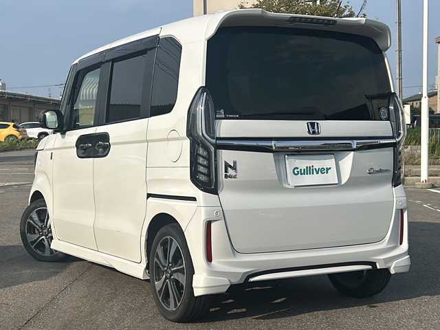 ホンダ Ｎ ＢＯＸ 石川県 2018(平30)年 7.7万km プラチナホワイトパール ワンオーナー/ホンダセンシング/・衝突被害軽減/・レーダークルーズコントロール/・誤発進抑制機能（前方・後方）/・先行車発進お知らせ機能/・車線逸脱抑制機能/・路外逸脱抑制機能/・標識認識機能/・オートハイビーム/純正9インチナビゲーション/【CD・DVD・Bluetooth・フルセグTV・SD】/型式：VXU-195NBi/バックカメラ/両側パワースライドドア/ドライブレコーダー/パドルシフト/ビルトインETC/オートライト/・LEDヘッドライト/・社外LEDフォグランプ/電動格納ミラー/・ウィンカーミラー/プッシュスタート/・スペアキー1本/取扱説明書/保証書
