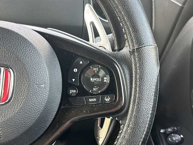 ホンダ Ｎ ＢＯＸ 石川県 2018(平30)年 7.7万km プラチナホワイトパール ワンオーナー/ホンダセンシング/・衝突被害軽減/・レーダークルーズコントロール/・誤発進抑制機能（前方・後方）/・先行車発進お知らせ機能/・車線逸脱抑制機能/・路外逸脱抑制機能/・標識認識機能/・オートハイビーム/純正9インチナビゲーション/【CD・DVD・Bluetooth・フルセグTV・SD】/型式：VXU-195NBi/バックカメラ/両側パワースライドドア/ドライブレコーダー/パドルシフト/ビルトインETC/オートライト/・LEDヘッドライト/・社外LEDフォグランプ/電動格納ミラー/・ウィンカーミラー/プッシュスタート/・スペアキー1本/取扱説明書/保証書