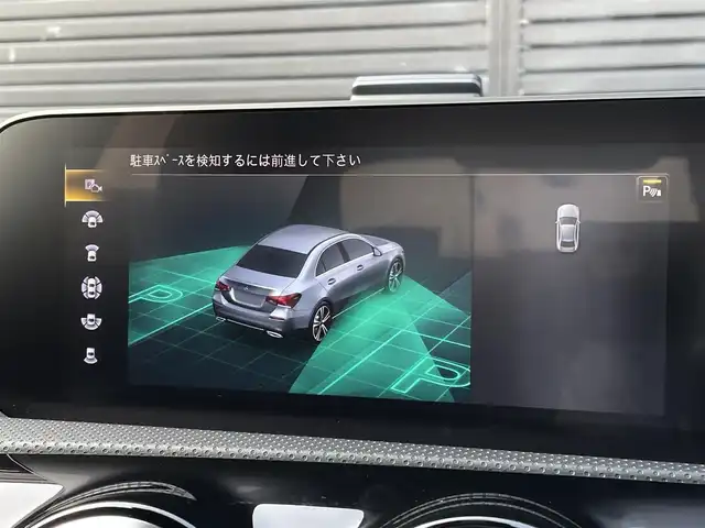 メルセデス・ベンツ Ａ１８０ セダン スタイル AMGライン 三重県 2020(令2)年 1.9万km ポーラホワイト アドバンスドＰＫＧ　/ロゴ付ブレーキ　/マルチビームＬＥＤ　/ＨＵＤ　/ＡＣＣ　/３６０°カメラ　/フルセグＴＶ　/前後ドラレコ　/純正１８ＡＷ　/パワーシート　/シートヒーター　/ハーフレザー　/ナビゲーションＰＫＧ