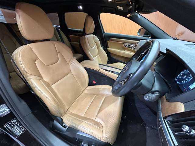 ボルボ Ｖ９０ T6 AWD インスクリプション 千葉県 2017(平29)年 3.8万km 黒Ｍ 茶革シート　/パノラマSR　/Bowers/Wilkinsサウンド　/HUD　/ACC/ナビ　/TV/360°Bluetooth接続　/CarPlay　/シートH　/ベンチレーション　/アクティブパーキング　/電動リアゲート　/LEDライト　/衝突軽減B　/LKA/BSM /ETC