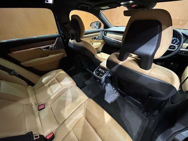ボルボ Ｖ９０ T6 AWD インスクリプション 千葉県 2017(平29)年 3.8万km 黒Ｍ 茶革シート　/パノラマSR　/Bowers/Wilkinsサウンド　/HUD　/ACC/ナビ　/TV/360°Bluetooth接続　/CarPlay　/シートH　/ベンチレーション　/アクティブパーキング　/電動リアゲート　/LEDライト　/衝突軽減B　/LKA/BSM /ETC