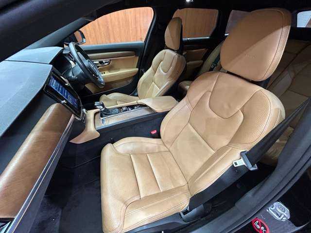 ボルボ Ｖ９０ T6 AWD インスクリプション 千葉県 2017(平29)年 3.8万km 黒Ｍ 茶革シート　/パノラマSR　/Bowers/Wilkinsサウンド　/HUD　/ACC/ナビ　/TV/360°Bluetooth接続　/CarPlay　/シートH　/ベンチレーション　/アクティブパーキング　/電動リアゲート　/LEDライト　/衝突軽減B　/LKA/BSM /ETC