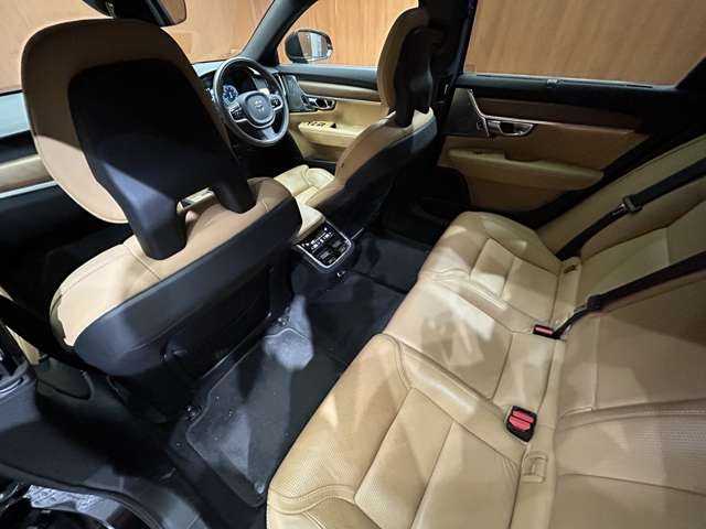 ボルボ Ｖ９０ T6 AWD インスクリプション 千葉県 2017(平29)年 3.8万km 黒Ｍ 茶革シート　/パノラマSR　/Bowers/Wilkinsサウンド　/HUD　/ACC/ナビ　/TV/360°Bluetooth接続　/CarPlay　/シートH　/ベンチレーション　/アクティブパーキング　/電動リアゲート　/LEDライト　/衝突軽減B　/LKA/BSM /ETC