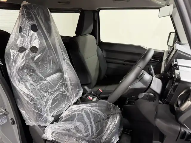 スズキ ジムニー XC 大阪府 2025(令7)年 0.1千km ミディアムグレー 届出済未使用車 クルーズコントロール 衝突軽減ブレーキ レーンアシスト シートヒーター スマートキー プッシュスタート ダウンヒルアシスト ヘッドライトウォッシャー ４WD