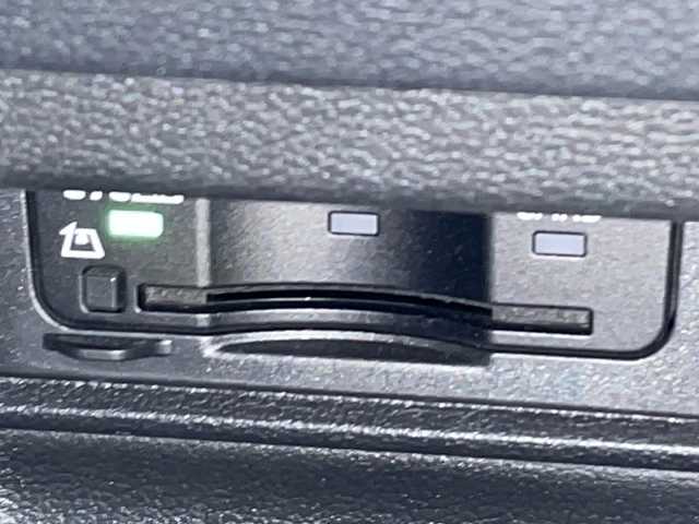 フォルクスワーゲン ＶＷ ゴルフ ヴァリアント TDI アクティブアドバンス 徳島県 2023(令5)年 3.9万km 白 純正【10.5インチナビ】/（ラジオ・Bluetooth・TV・apple connect）/バックカメラ/シートヒーター/ステアリングヒーター/t追従機能付きコントロール/ルーフレール/クリアランスソナー/オールウェザーライト/バニティーランプ/ＬＥＤヘッドライト/オートハイビーム/ＥＴＣ２．０/前後ドラレコ/純正ＡＷ/ドライバー疲労検知システム/Side Assist/Front Assist/リアトラッキングアシスト/タイプC入力端子/純正フロアマット