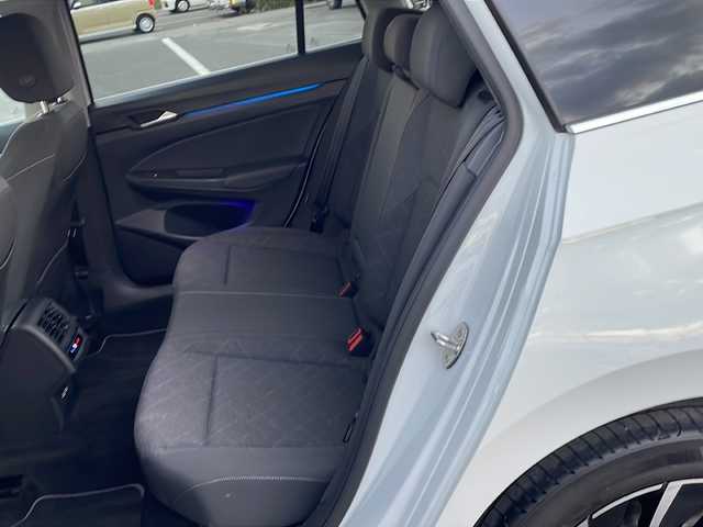 フォルクスワーゲン ＶＷ ゴルフ ヴァリアント TDI アクティブアドバンス 徳島県 2023(令5)年 3.9万km 白 純正【10.5インチナビ】/（ラジオ・Bluetooth・TV・apple connect）/バックカメラ/シートヒーター/ステアリングヒーター/t追従機能付きコントロール/ルーフレール/クリアランスソナー/オールウェザーライト/バニティーランプ/ＬＥＤヘッドライト/オートハイビーム/ＥＴＣ２．０/前後ドラレコ/純正ＡＷ/ドライバー疲労検知システム/Side Assist/Front Assist/リアトラッキングアシスト/タイプC入力端子/純正フロアマット