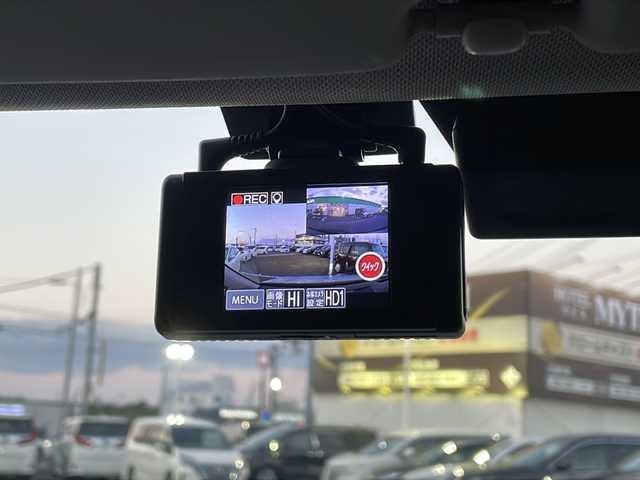 フォルクスワーゲン ＶＷ ゴルフ ヴァリアント TDI アクティブアドバンス 徳島県 2023(令5)年 3.9万km 白 純正【10.5インチナビ】/（ラジオ・Bluetooth・TV・apple connect）/バックカメラ/シートヒーター/ステアリングヒーター/t追従機能付きコントロール/ルーフレール/クリアランスソナー/オールウェザーライト/バニティーランプ/ＬＥＤヘッドライト/オートハイビーム/ＥＴＣ２．０/前後ドラレコ/純正ＡＷ/ドライバー疲労検知システム/Side Assist/Front Assist/リアトラッキングアシスト/タイプC入力端子/純正フロアマット