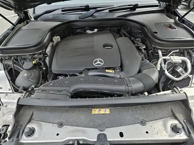 メルセデス・ベンツ ＧＬＣ３００ 4マチック 愛知県 2020(令2)年 6.7万km セレナイトグレー 〇４WD/〇ワンオーナー/〇純正10.25インチワイドディスプレイ/〇フルセグTV/〇パワーバックドア/〇ETC2.0/〇ドライブレコーダー/〇クルーズコントロール/〇コーナーセンサー/〇レーダーセーフティパッケージ/〇ターボ/〇LEDヘッドランプ/〇アダプティブハイビームアシスト/〇革巻きステアリングホイール/〇ブラック合皮/ファブリックコンビシート/〇パワーシート/シートヒーター/〇純正19インチアルミホイール/〇クロームルーフレール/〇キーレスゴー/〇禁煙車