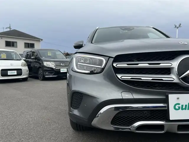 メルセデス・ベンツ ＧＬＣ３００ 4マチック 愛知県 2020(令2)年 6.7万km セレナイトグレー 〇4WD/〇ワンオーナー/〇純正10.25インチナビ/〇フルセグTV/〇パワーバックドア/〇360°カメラシステム/〇ETC2.0/〇純正ドライブレコーダー/〇アクティブディスタンスアシストディストロニック/〇パークトロニック/〇レーダーセーフティパッケージ/・アクティブエマージェンシーストップアシスト/・アクティブレーンキーピングアシスト/・アクティブブラインドスポットアシスト/〇ターボ/〇LEDヘッドランプ/〇アダプティブハイビームアシスト/〇革巻きステアリングホイール/〇ハーフレザーシート/〇全席シートヒーター/〇前席メモリー機能付パワーシート/〇クロームルーフレール/〇純正19インチアルミホイール/〇キーレスゴー/〇禁煙車