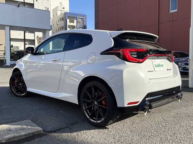 トヨタ ＧＲヤリス RZ ハイパフォーマンス 宮崎県 2024(令6)年 0.2万km スーパーホワイトⅡ Ｂｌｕｅｔｏｏｔｈ接続　ディスプレイオーディオ　ＥＴＣ　バックカメラ　ドライブレコーダー　純正フロアマット　純正アルミホイール　クルーズコントロール　ハンドルヒーター　ＢＳＭ