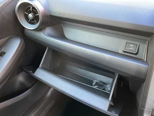 トヨタ ＧＲヤリス RZ ハイパフォーマンス 宮崎県 2024(令6)年 0.2万km スーパーホワイトⅡ Ｂｌｕｅｔｏｏｔｈ接続　ディスプレイオーディオ　ＥＴＣ　バックカメラ　ドライブレコーダー　純正フロアマット　純正アルミホイール　クルーズコントロール　ハンドルヒーター　ＢＳＭ