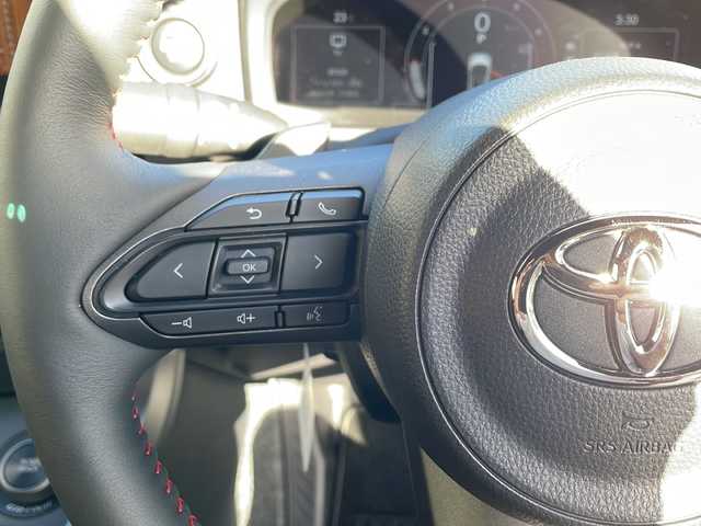 トヨタ ＧＲヤリス RZ ハイパフォーマンス 宮崎県 2024(令6)年 0.2万km スーパーホワイトⅡ Ｂｌｕｅｔｏｏｔｈ接続　ディスプレイオーディオ　ＥＴＣ　バックカメラ　ドライブレコーダー　純正フロアマット　純正アルミホイール　クルーズコントロール　ハンドルヒーター　ＢＳＭ