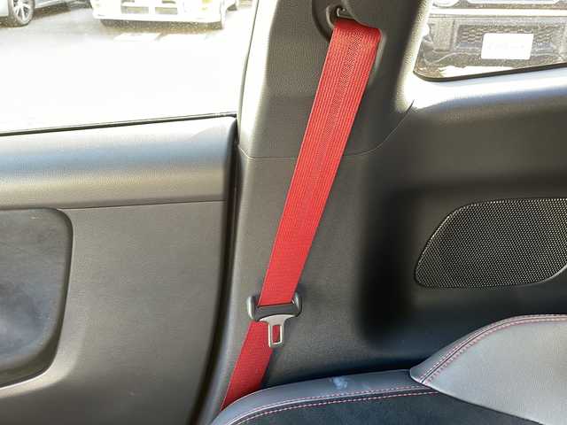 トヨタ ＧＲヤリス RZ ハイパフォーマンス 宮崎県 2024(令6)年 0.2万km スーパーホワイトⅡ Ｂｌｕｅｔｏｏｔｈ接続　ディスプレイオーディオ　ＥＴＣ　バックカメラ　ドライブレコーダー　純正フロアマット　純正アルミホイール　クルーズコントロール　ハンドルヒーター　ＢＳＭ