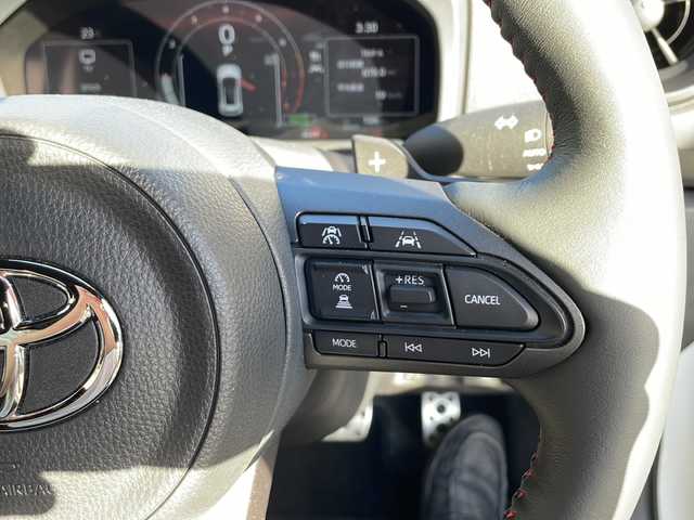 トヨタ ＧＲヤリス RZ ハイパフォーマンス 宮崎県 2024(令6)年 0.2万km スーパーホワイトⅡ Ｂｌｕｅｔｏｏｔｈ接続　ディスプレイオーディオ　ＥＴＣ　バックカメラ　ドライブレコーダー　純正フロアマット　純正アルミホイール　クルーズコントロール　ハンドルヒーター　ＢＳＭ