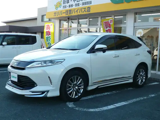 トヨタ ハリアー プレミアム 静岡県 2019(平31)年 2.8万km ホワイトパールクリスタルシャイン ワンオーナー/禁煙車/モデリスタエアロ/ALPINEナビ/バックカメラ/フルセグテレビ/Bluetooth/DVD再生/セーフティーセンス/・プリクラッシュセーフティー/・レーンディパーチャーアラート/・レーダークルーズコントロール/・アダプティプハイビーム/ハーフレーザーシート/パワーシート/パワーバックドア/スマートキー/スペアキー/カードキー/フロアマット/ETC/新車保証書/取扱説明書