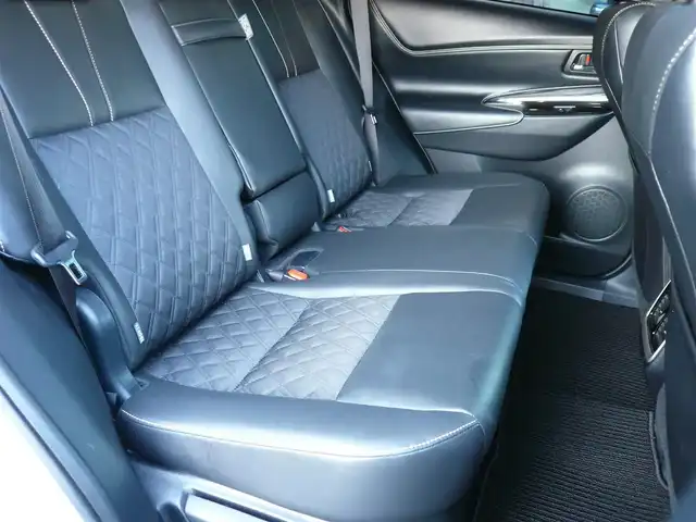 トヨタ ハリアー プレミアム 静岡県 2019(平31)年 2.8万km ホワイトパールクリスタルシャイン ワンオーナー/禁煙車/モデリスタエアロ/ALPINEナビ/バックカメラ/フルセグテレビ/Bluetooth/DVD再生/セーフティーセンス/・プリクラッシュセーフティー/・レーンディパーチャーアラート/・レーダークルーズコントロール/・アダプティプハイビーム/ハーフレーザーシート/パワーシート/パワーバックドア/スマートキー/スペアキー/カードキー/フロアマット/ETC/新車保証書/取扱説明書