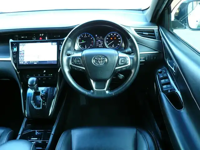 トヨタ ハリアー プレミアム 静岡県 2019(平31)年 2.8万km ホワイトパールクリスタルシャイン ワンオーナー/禁煙車/モデリスタエアロ/ALPINEナビ/バックカメラ/フルセグテレビ/Bluetooth/DVD再生/セーフティーセンス/・プリクラッシュセーフティー/・レーンディパーチャーアラート/・レーダークルーズコントロール/・アダプティプハイビーム/ハーフレーザーシート/パワーシート/パワーバックドア/スマートキー/スペアキー/カードキー/フロアマット/ETC/新車保証書/取扱説明書