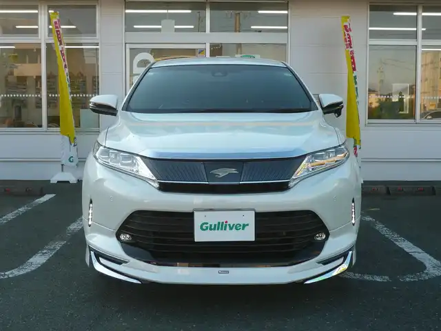 トヨタ ハリアー プレミアム 静岡県 2019(平31)年 2.8万km ホワイトパールクリスタルシャイン ワンオーナー/禁煙車/モデリスタエアロ/ALPINEナビ/バックカメラ/フルセグテレビ/Bluetooth/DVD再生/セーフティーセンス/・プリクラッシュセーフティー/・レーンディパーチャーアラート/・レーダークルーズコントロール/・アダプティプハイビーム/ハーフレーザーシート/パワーシート/パワーバックドア/スマートキー/スペアキー/カードキー/フロアマット/ETC/新車保証書/取扱説明書