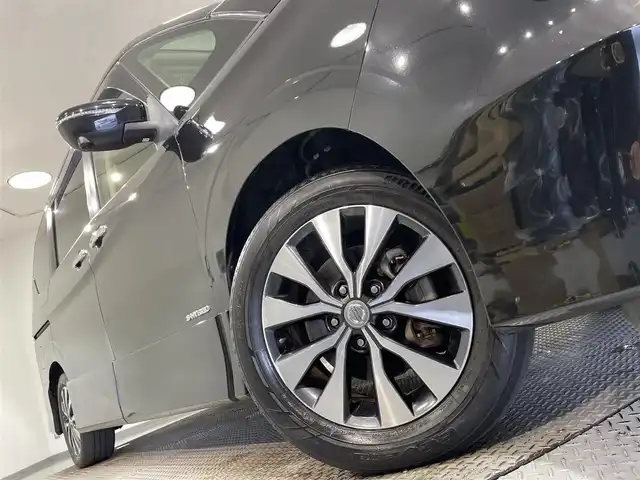 日産 セレナ ハイウェイスターVセレクションⅡ 愛知県 2019(平31)年 4.6万km 黒 純正９インチナビ/両側パワースライドドア/純正フリップダウンモニター/衝突軽減ブレーキ/車線逸脱警報/クリアランスソナー/クルーズコントロール/ドライブレコーダー/ビルトインＥＴＣ/アクセサリーソケット/アイドリングストップ/純正フロアマット/純正16インチアルミホイール