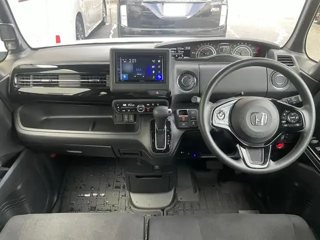 ホンダ Ｎ ＢＯＸ カスタム L 静岡県 2023(令5)年 0.6万km プラチナホワイトパール 1オーナー /ホンダセンシング /ACC/左側パワスラ /ディスプレイオーディオ  /Bカメラ /バックソナー /前席シートヒーター　/オートライト /ブレーキホールド　/ステアリングスイッチ /ウィンカーミラー /純正14インチAW/ウィンカーミラー/スペアキー /保証書/取説