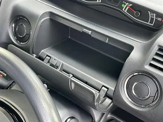 ホンダ Ｎ ＢＯＸ カスタム L 静岡県 2023(令5)年 0.6万km プラチナホワイトパール 1オーナー /ホンダセンシング /ACC/左側パワスラ /ディスプレイオーディオ  /Bカメラ /バックソナー /前席シートヒーター　/オートライト /ブレーキホールド　/ステアリングスイッチ /ウィンカーミラー /純正14インチAW/ウィンカーミラー/スペアキー /保証書/取説