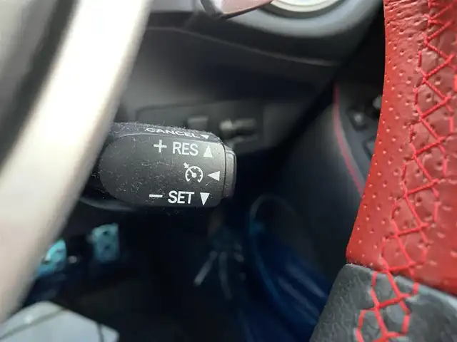 トヨタ ８６ GT 福岡県 2015(平27)年 7.4万km クリスタルホワイトパール ・社外ナビ(AVIC-ZH0077W)/・フルセグ/・クルーズコントロール/・パドルシフト/・トラスト製Greddyフロントスカート/・LIBERAL製Baruta サイドスポイラー/・VERTEX製リヤプロテクター/・カーボンリアトランクスポイラー/・クスコ製フロントストラットタワーバー/・クスコ製車高調(Street ZERO A)/・HKS製インテークパイプ/・HKS製フロントサクションパイプ/・HKS製メタルキャタライザー(排ガス認証取得済)/・HKS製スポーツマフラー/・HPI製トーイングベルト(牽引ベルト前後)/・SSR製GTV01(18インチ)