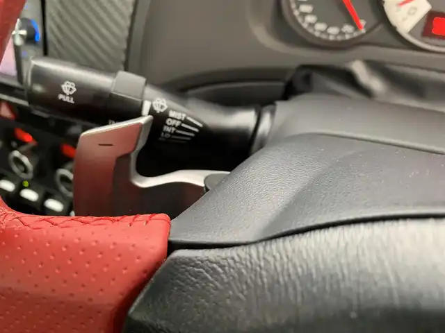 トヨタ ８６ GT 福岡県 2015(平27)年 7.4万km クリスタルホワイトパール ・社外ナビ(AVIC-ZH0077W)/・フルセグ/・クルーズコントロール/・パドルシフト/・トラスト製Greddyフロントスカート/・LIBERAL製Baruta サイドスポイラー/・VERTEX製リヤプロテクター/・カーボンリアトランクスポイラー/・クスコ製フロントストラットタワーバー/・クスコ製車高調(Street ZERO A)/・HKS製インテークパイプ/・HKS製フロントサクションパイプ/・HKS製メタルキャタライザー(排ガス認証取得済)/・HKS製スポーツマフラー/・HPI製トーイングベルト(牽引ベルト前後)/・SSR製GTV01(18インチ)