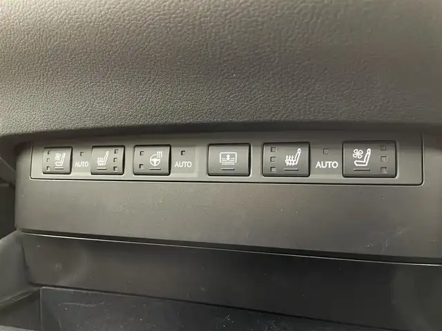 レクサス ＥＳ 300h バージョンL 宮城県 2022(令4)年 2.9万km アイスエクリュマイカメタリック マークレビンソン/パノラミックビューモニター/マークレビンソンサウンド/ヘッドアップディスプレイ/セーフティシステムプラス/・プリクラッシュセーフティ/・レーントレーシングアシスト/・アダプティブハイビームシステム/・レーダークルーズコントロール/・ロードサインアシスト/・先行車発進告知機能/・ドライバー異常時対応システム/ブラインドスポットモニター/パワートランクリッド/AC100Vアクセサリコンセント/パーキングサポートブレーキ（静止物/後方接近車両）/モーヴ内装（セミアニリン本革）/純正ナビ/・フルセグTV/・Bluetooth/・AppleCarPlay/AndroidAuto/・USB端子/ETC2.0/シートヒーター／ベンチレーション/後席シートヒーター/パワーシート/パワーシート（運転席メモリー機能付）/電動パーキングブレーキ/ブレーキホールド/3眼フルLEDヘッドランプ/電動サンシェード（リア）/純正18インチAW/純正フロアマット/置くだけ充電/禁煙車