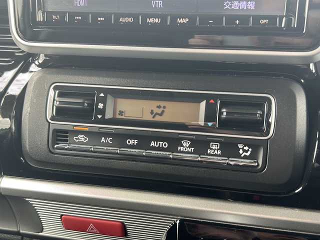 スズキ スペーシア カスタム HYBRID XS ターボ 佐賀県 2021(令3)年 5.8万km ピュアホワイトパール/ブラック2トーン ワンオーナー/純正8インチSDナビゲーション/・フルセグTV/CD/DVD/SD/USB/Bluetooth/全方位モニター/前後ドライブレコーダー/ビルトインETC/ヘッドアップディスプレイ/両側パワースライドドア/天井サーキュレーター/ハーフレザーシート/D席シートヒーター/後席サンシェード/ISOFIX対応/パドルシフト/革巻きステアリング/ステアリングリモコン/純正15インチアルミホイール/純正LEDヘッドライト/・オートマチックハイビーム/純正LEDフォグランプ/純正フロアマット/新車保証書/取扱説明書/スズキセーフティサポート/・アダプティブクルーズコントロール/・車線逸脱警報機能/・デュアルカメラブレーキサポート/・クリアランスソナー