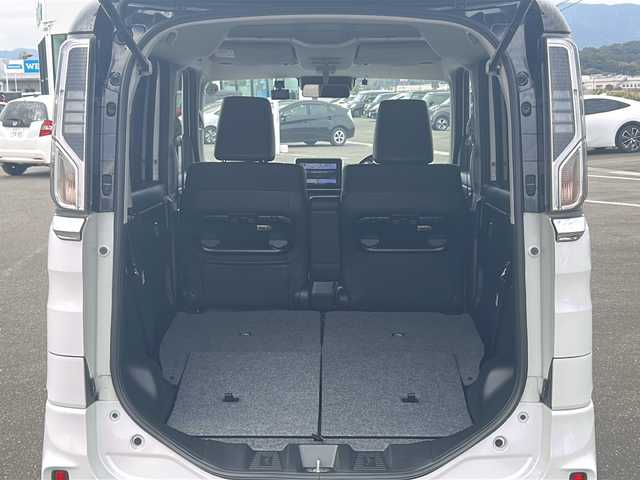 スズキ スペーシア カスタム HYBRID XS ターボ 佐賀県 2021(令3)年 5.8万km ピュアホワイトパール/ブラック2トーン ワンオーナー/純正8インチSDナビゲーション/・フルセグTV/CD/DVD/SD/USB/Bluetooth/全方位モニター/前後ドライブレコーダー/ビルトインETC/ヘッドアップディスプレイ/両側パワースライドドア/天井サーキュレーター/ハーフレザーシート/D席シートヒーター/後席サンシェード/ISOFIX対応/パドルシフト/革巻きステアリング/ステアリングリモコン/純正15インチアルミホイール/純正LEDヘッドライト/・オートマチックハイビーム/純正LEDフォグランプ/純正フロアマット/新車保証書/取扱説明書/スズキセーフティサポート/・アダプティブクルーズコントロール/・車線逸脱警報機能/・デュアルカメラブレーキサポート/・クリアランスソナー