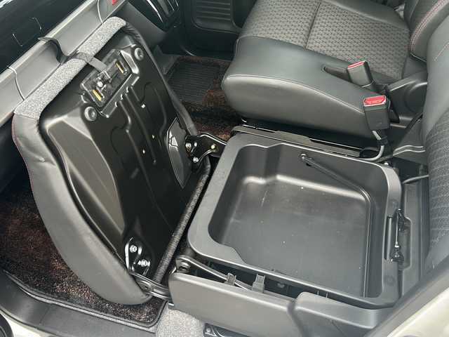 スズキ スペーシア カスタム HYBRID XS ターボ 佐賀県 2021(令3)年 5.8万km ピュアホワイトパール/ブラック2トーン ワンオーナー/純正8インチSDナビゲーション/・フルセグTV/CD/DVD/SD/USB/Bluetooth/全方位モニター/前後ドライブレコーダー/ビルトインETC/ヘッドアップディスプレイ/両側パワースライドドア/天井サーキュレーター/ハーフレザーシート/D席シートヒーター/後席サンシェード/ISOFIX対応/パドルシフト/革巻きステアリング/ステアリングリモコン/純正15インチアルミホイール/純正LEDヘッドライト/・オートマチックハイビーム/純正LEDフォグランプ/純正フロアマット/新車保証書/取扱説明書/スズキセーフティサポート/・アダプティブクルーズコントロール/・車線逸脱警報機能/・デュアルカメラブレーキサポート/・クリアランスソナー