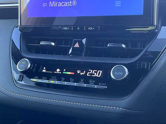 トヨタ カローラツーリング ダブルバイビー 島根県 2023(令5)年 1.7万km プラチナホワイトパールマイカ ワンオーナー/純正10.25インチナビ/フルセグTV・AMFM・Bluetooth/HDMI端子/バックカメラ/ビルトインETC2.0/インテリジェンスルームミラー/　ドライブレコーダー機能付き/トヨタセーフティセンス/レーダークルーズコントロール/プロアクティブドライビングアシスト/前後クリアランスソナー/LEDヘッドライト/オートライト/ハーフレザー/シートヒーター/ハンドルヒーター/レーダー探知機/革巻きステアリング/ステアリングスイッチ/プッシュスタート