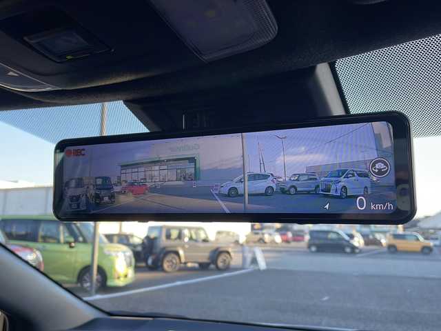 トヨタ カローラツーリング ダブルバイビー 島根県 2023(令5)年 1.7万km プラチナホワイトパールマイカ ワンオーナー/純正10.25インチナビ/フルセグTV・AMFM・Bluetooth/HDMI端子/バックカメラ/ビルトインETC2.0/インテリジェンスルームミラー/　ドライブレコーダー機能付き/トヨタセーフティセンス/レーダークルーズコントロール/プロアクティブドライビングアシスト/前後クリアランスソナー/LEDヘッドライト/オートライト/ハーフレザー/シートヒーター/ハンドルヒーター/レーダー探知機/革巻きステアリング/ステアリングスイッチ/プッシュスタート