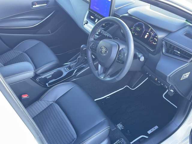 トヨタ カローラツーリング ダブルバイビー 島根県 2023(令5)年 1.7万km プラチナホワイトパールマイカ ワンオーナー/純正10.25インチナビ/フルセグTV・AMFM・Bluetooth/HDMI端子/バックカメラ/ビルトインETC2.0/インテリジェンスルームミラー/　ドライブレコーダー機能付き/トヨタセーフティセンス/レーダークルーズコントロール/プロアクティブドライビングアシスト/前後クリアランスソナー/LEDヘッドライト/オートライト/ハーフレザー/シートヒーター/ハンドルヒーター/レーダー探知機/革巻きステアリング/ステアリングスイッチ/プッシュスタート