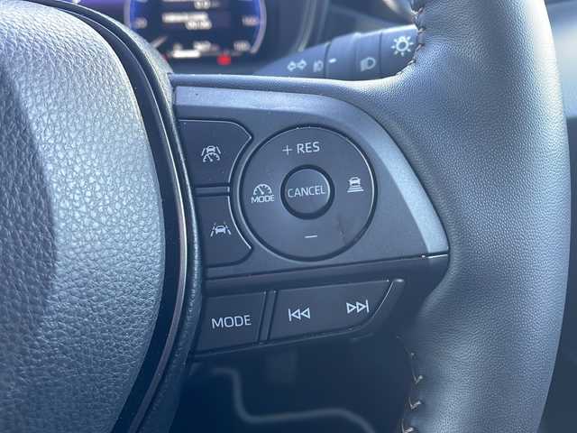 トヨタ カローラツーリング ダブルバイビー 島根県 2023(令5)年 1.7万km プラチナホワイトパールマイカ ワンオーナー/純正10.25インチナビ/フルセグTV・AMFM・Bluetooth/HDMI端子/バックカメラ/ビルトインETC2.0/インテリジェンスルームミラー/　ドライブレコーダー機能付き/トヨタセーフティセンス/レーダークルーズコントロール/プロアクティブドライビングアシスト/前後クリアランスソナー/LEDヘッドライト/オートライト/ハーフレザー/シートヒーター/ハンドルヒーター/レーダー探知機/革巻きステアリング/ステアリングスイッチ/プッシュスタート