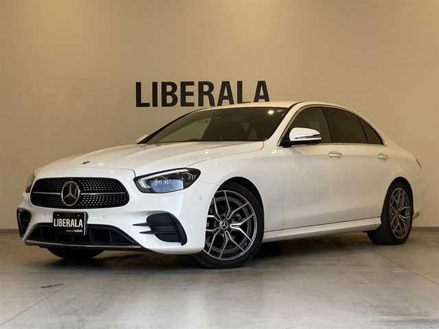 メルセデス・ベンツ Ｅ２２０ｄ スポーツ 千葉県 2021(令3)年 3.2万km ポーラホワイト ・スマートキー/・プッシュスタート/・道路標識アシスト/・アクティブレーンキーピングアシスト/・アクティブブレーキアシスト/・アテンションアシスト/・ブラインドスポットモニター/・レーンチェンジアシスト/・インテリジェントライトシステム/・アクティブステアリングアシスト/・クルーズコントロール(追従式)/・黒革シート/・前席パワーシート/・全席シートヒーター /・純正HDDナビ/　【Bluetooth・USB・AppleCarPlay・AndroidAuto】/・Burmesterサウンドシステム/・フルセグTV/・全方位カメラ/・ETC2.0/・ドライブレコーダー(前後録画)/・パワートランク/・LEDヘッドランプ/・純正マット/・保証書/取説