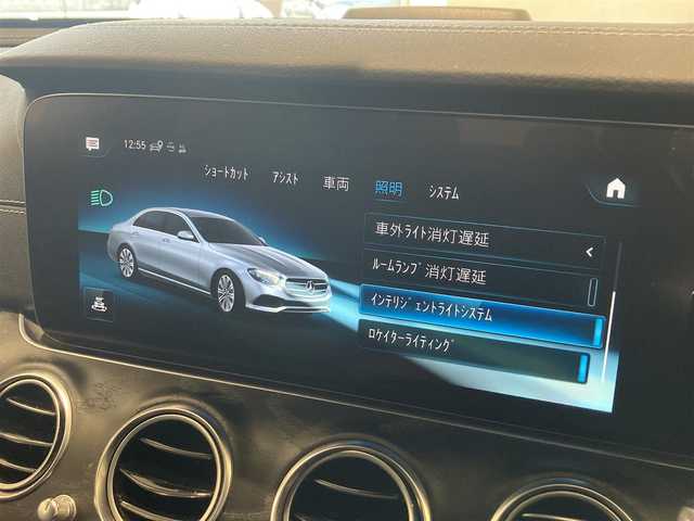 メルセデス・ベンツ Ｅ２２０ｄ スポーツ 千葉県 2021(令3)年 3.2万km ポーラホワイト ・スマートキー/・プッシュスタート/・道路標識アシスト/・アクティブレーンキーピングアシスト/・アクティブブレーキアシスト/・アテンションアシスト/・ブラインドスポットモニター/・レーンチェンジアシスト/・インテリジェントライトシステム/・アクティブステアリングアシスト/・クルーズコントロール(追従式)/・黒革シート/・前席パワーシート/・全席シートヒーター /・純正HDDナビ/　【Bluetooth・USB・AppleCarPlay・AndroidAuto】/・Burmesterサウンドシステム/・フルセグTV/・全方位カメラ/・ETC2.0/・ドライブレコーダー(前後録画)/・パワートランク/・LEDヘッドランプ/・純正マット/・保証書/取説
